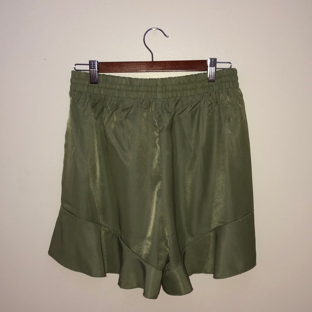 Green Ruffle Hem Shorts - Picture 6 of 8